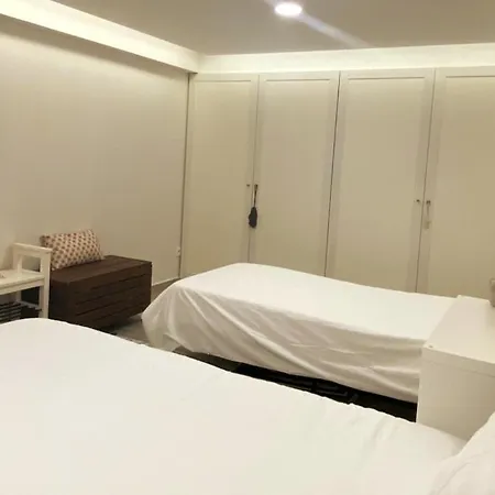 Cozy & Charming In Estrela Apartment Lisbon