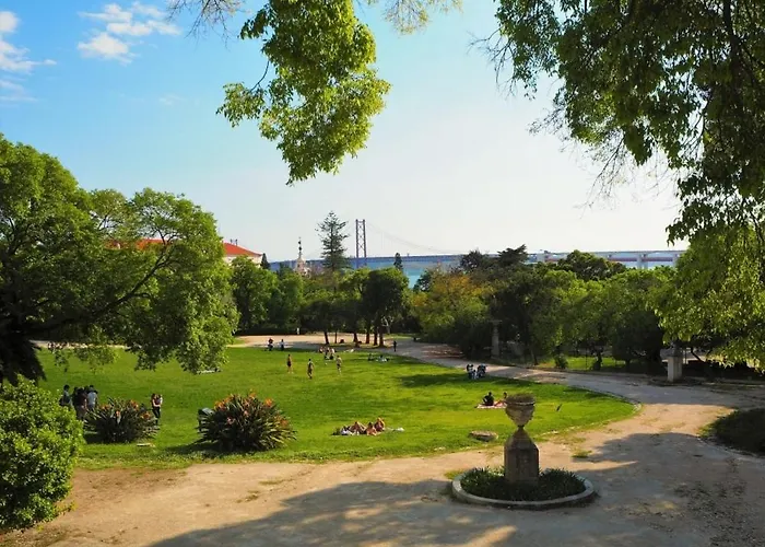 Cozy & Charming In Estrela Apartament Lizbona