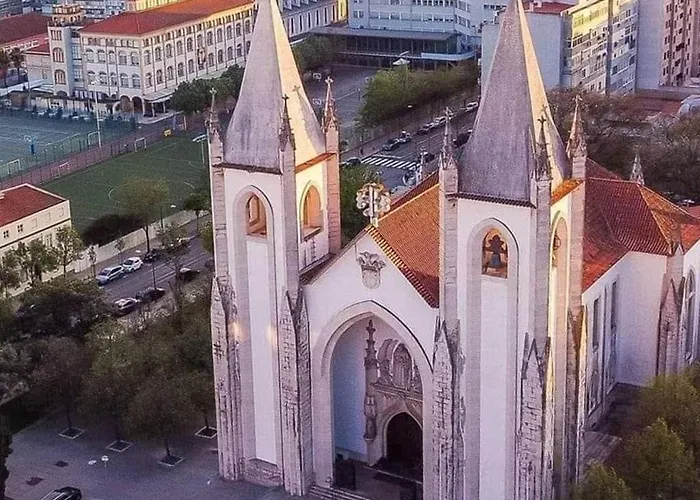 Cozy & Charming In Estrela Lizbona